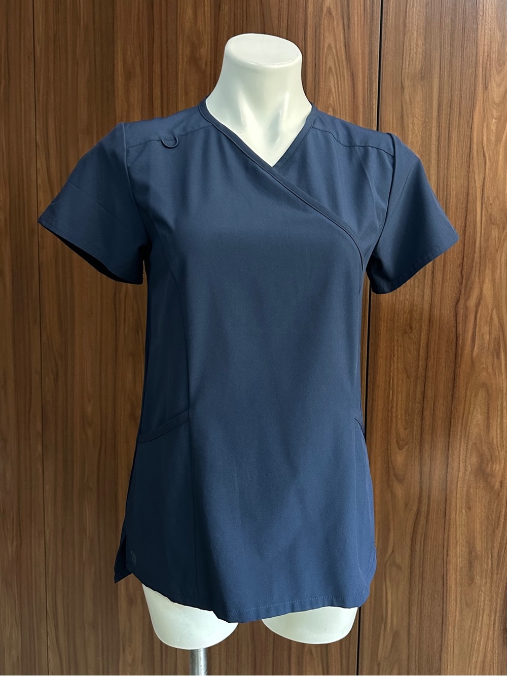 NWOT. Ada Navy Blue Medical Top with V-Neck SMALL